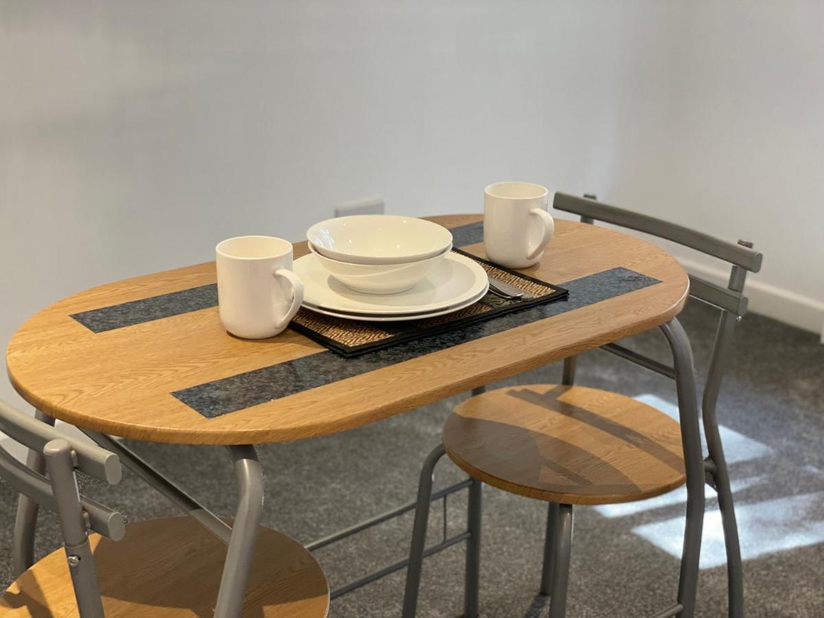 Layrek London 1 Bedroom Flat מראה חיצוני תמונה